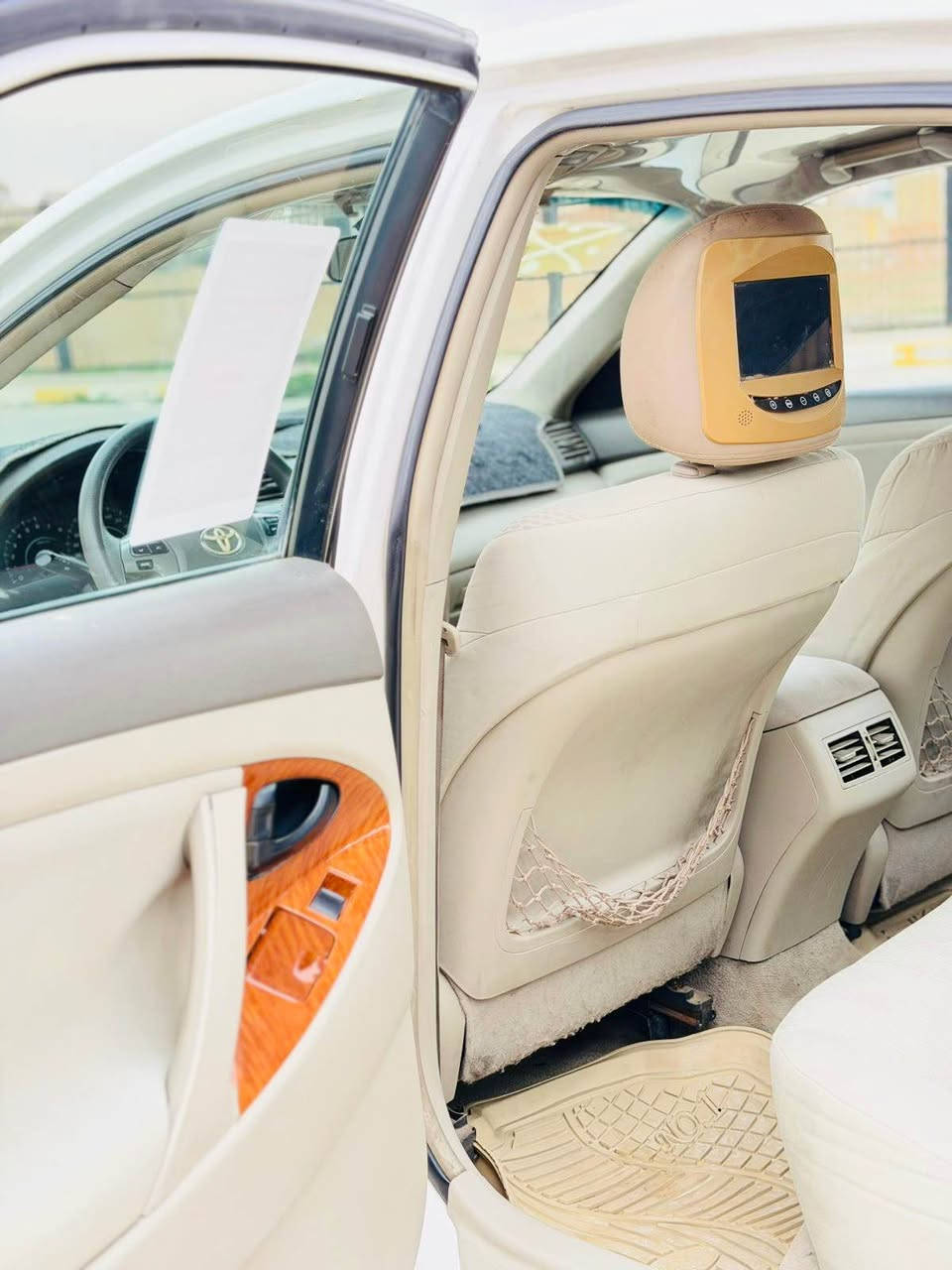 كامري 2009 خليجي رقم سليمانية
رقم وسنوية جديدة لحد 2030 شهر ال 3
محرك 4 سلندر حجم 2400
كير ومحرك بدون صوت وصرف وبخار وتنقيص
مواصفات GL
شاشة وكاميرا خلفية / كلات كشنات DVD
كشن سايق جك /  تحكمات استيرن طرفين 
طخم صدر امامي خلفي شرط
 بلاجكتور امامي / بك لايت زينون بلادي 
تبريد وتدفئة وكهربائيات شرط
مكاني كركوك إسكان قرب مستشفى أزادي
شرط التحويل والغرامات
بيها صبغ ثلاث قطع ونص
 سعر 97 $ بيها مجال للطيبين

آسيا واتساب    ***********
كورك.
***********
شراي اتصل وتدلل 🌹 كركوك, العراق
