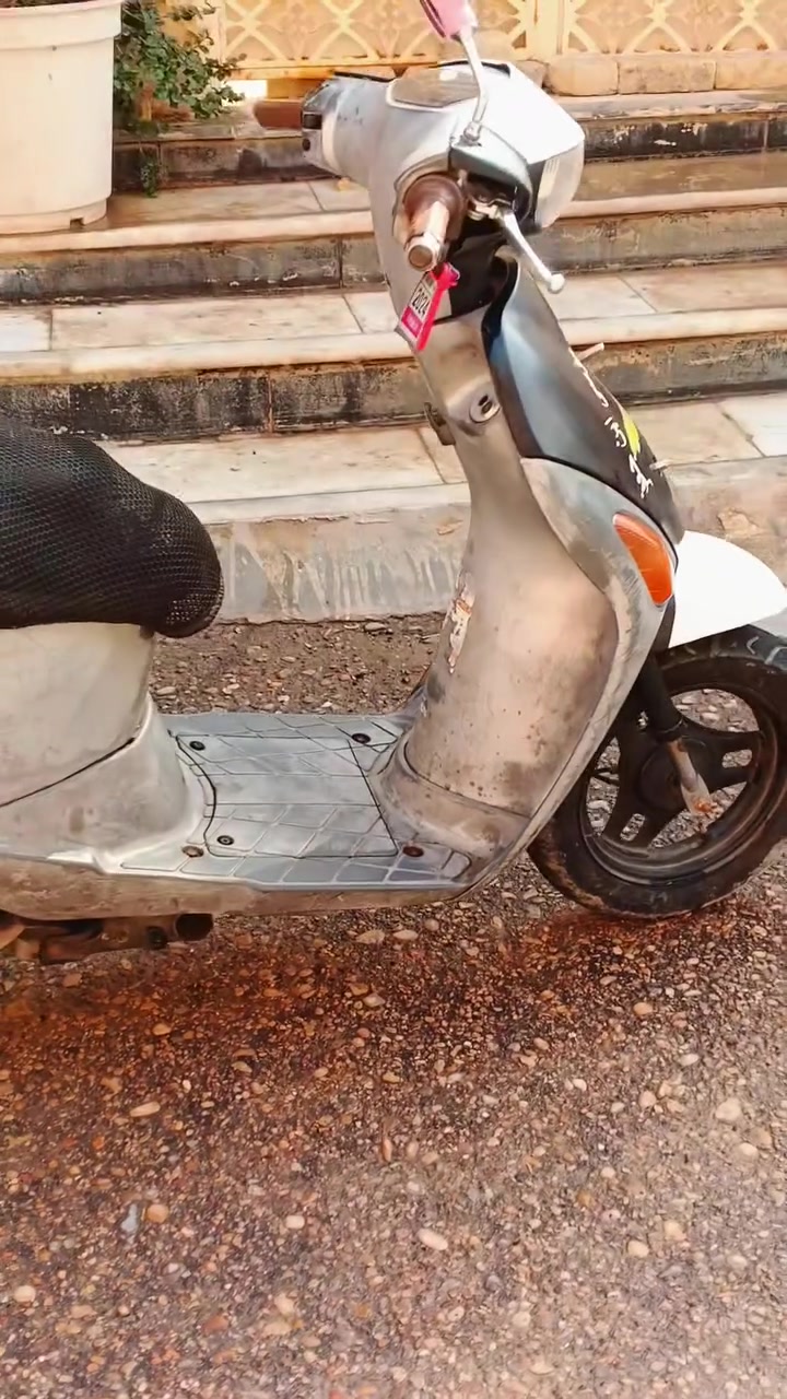 السلام عليكم دراجه للبيع سازوكي نوزل الدارجه ماصاله ٣اشهر من طلعت من الوكيل دراجه مامفتوحه كهرباهيات كله شغاله أوراق السعر خاص المكان ميسان حجي عبد


**إذا كنت صاحب هذا الإعلان وتريد حذفه لأي سبب، رجاءا أرسل رسالة إلى الدعم الفني**