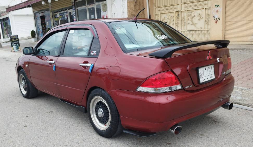 لانسەر فول سپۆرت بۆ فرۆشتن
ناوزەرد  مەکینەگەورەیە گێڕ توماتیکەو دەبڵ گێڕە
ئاوێنەکارەبای
تەبرید ساردو گەرم لەسەر سویچ
قفڵ مەرکەزی 
سەنەوی پلاستی ئەصڵی لەگەڵدایە بەشەرتی حاسیبەو ئەولیات بەشەرتی ئەوەی هەمو کوردوستانی پێ بگەڕێی
گێڕ و مەکینە و کارەبای بەشەرت
تونو تۆڵی بەشەرت تازە پێشیم کامل گۆڕیوە
سەیارەگە پێشو دواوەێ لێدانی پێوە نیە
کامل بۆیاغە لەسەر کاڵبونەوە بۆیاغ کراوە
بەشەرتی هەمو شتێک ئەی فرۆشم
شوێن سلێمانی
بۆزانیاری زیاتر 
***********
*********** شربازهير, السليمانية
