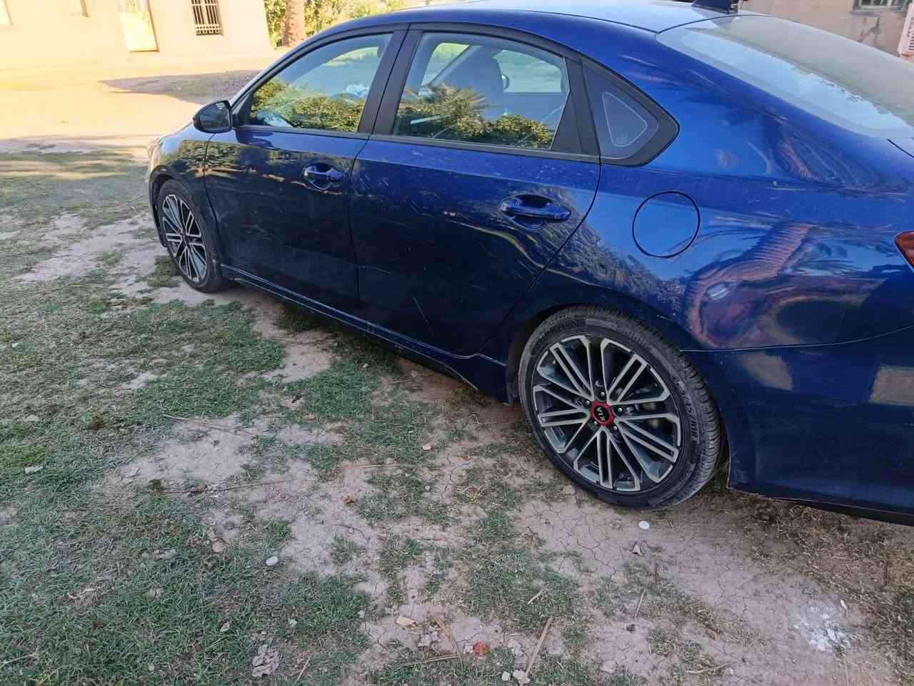 فورتي موديل 2021فول واحدٍ على واحد ضرره شبر بلبنيد بارد امين كدامك وشخط باب سايق هم مبين فقط جي تي امراوس وفرق او بيع سعر 145 ‭0776 408 2662‬
‭0750 615 9665‬//
