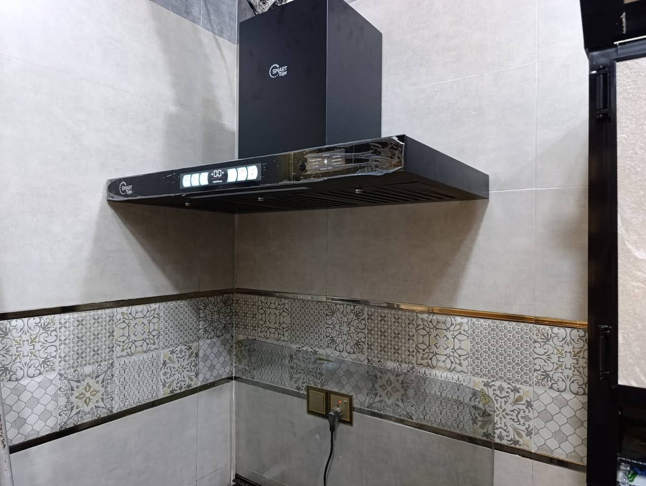 الطاقة للتأسيسات الكهربائية في الموصل ⚡

هل تبحث عن الدقة، الأمان، والسرعة؟ 
نحن هنا لخدمتكم في الجانب الأيسر بالكامل،
 وبأسعار تنافسية تناسب الجميع! 🛠️🏠
🛠️ خدماتنا المتكاملة:
1️⃣🔹تأسيسات كهربائية: تنفيذ كافة المواقع والمشاريع بلمسة هندسية 
2️⃣🔹لوحات السيطرة (البوردات): عمل بوردات جديدة وتصليح كافة أعطال البوردات المنزلية والصناعية.
3️⃣🔹الشبكة الوطنية: سحب خطوط الوطني ومعالجة مشاكل الكيبلات بدقة عالية.
4️⃣🔹التبريد والتكييف: نصب وصيانة كافة أنواع السبالت ❄️.
5️⃣🔹المنظومات الأمنية: نصب وصيانة كاميرات المراقبة لحماية ممتلكاتكم 🛡️.
6️⃣🔹خدمات الستلايت: نصب وبرمجة الدش بأفضل إشارة.
✨ لماذا تختار "الطاقة"؟
✅ عمل مستمر: متواجدون لخدمتكم على مدار 24 ساعة.
✅ سرعة الاستجابة: اتصل بنا ونصلك إلى موقعك في أي مكان بالجانب الأيسر.
✅ ثقة وضمان: شعارنا السرعة، المصداقية، والأمان التام في العمل.
📞 للتواصل والاستفسار:
[***********] 📱
[***********] 📱

كل ما عليك تتصل.. والباقي علينا! 🤝 ان شاء الله
