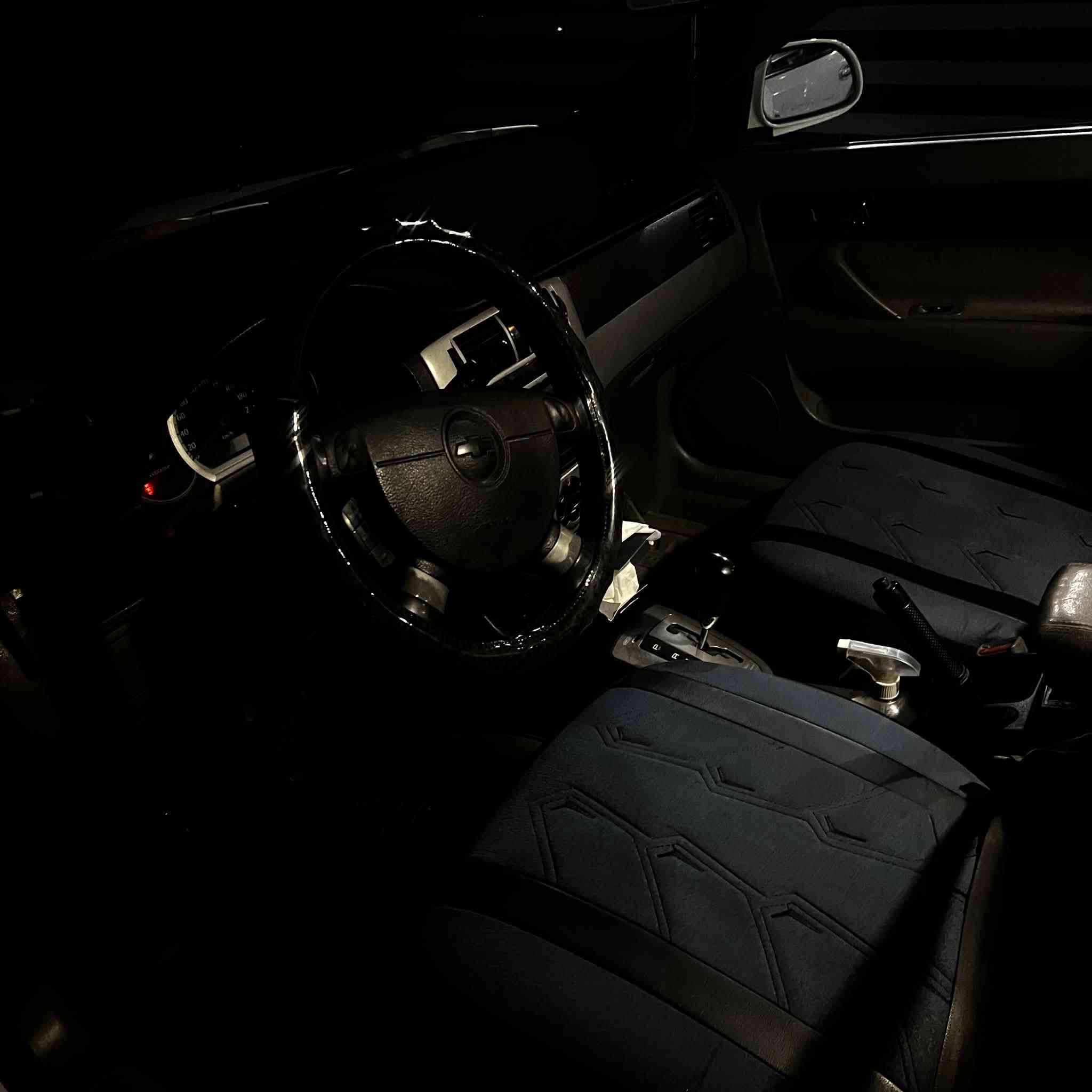 لسلام عليكم اوبترا 2012 بأسم بنيه السياره بيها اربع قطع مصبوغه بدون دواخل اني ابيعلك احزام مو تجي وتكول شبيها صبغ محرك وكير خير من الله الصدر الامامي نص عمر والصدر الخلفي كامل جديد تخم تغير + ويل كب جديد التبريد نقص غاز كهربائيات كامله بلاديه مبدل قايش وروله وضاغطه المكان الدوره السعر 75 وبيها مجال ***********
