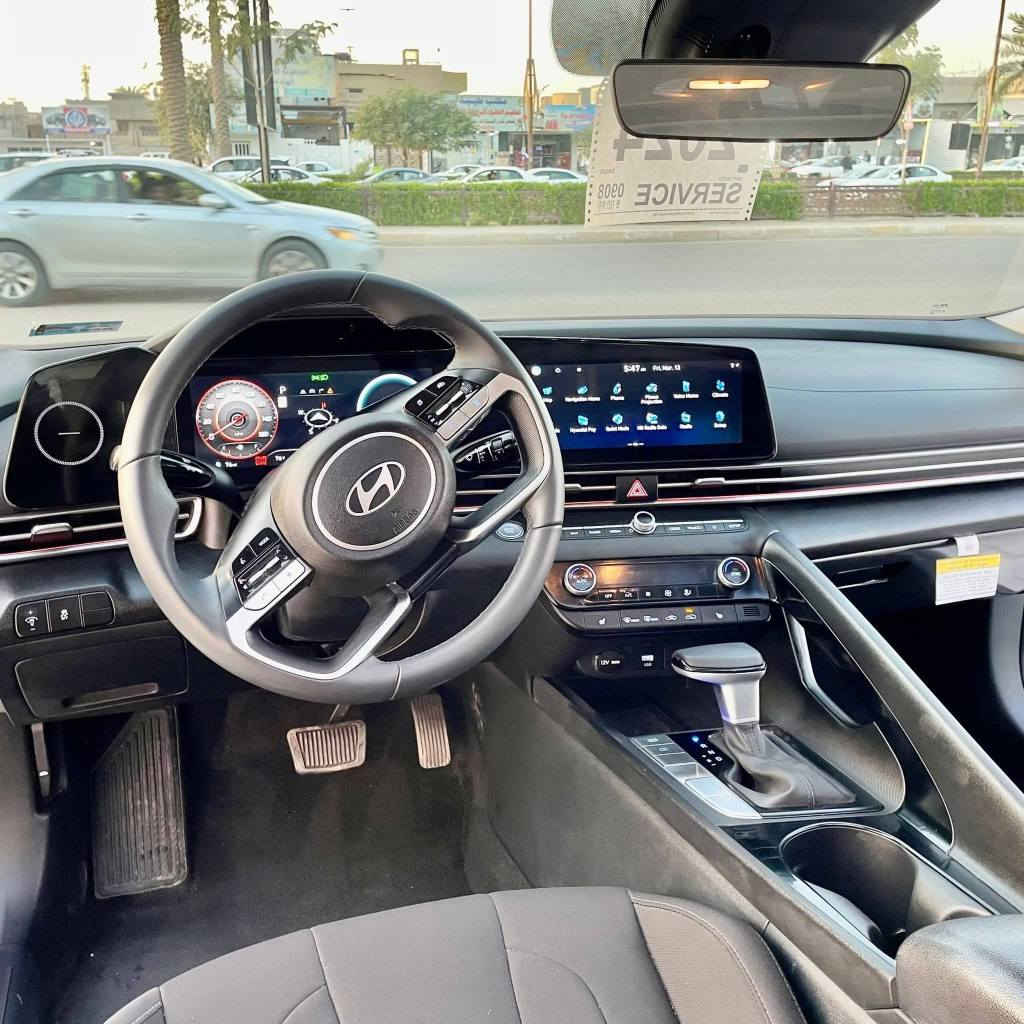 السلام عليكم بيع مستعجل على العمليه ونبي 

النترا امريكي 2024 وارد امريكي فول مواصفات سياره حلوه ما طالعه بيها السعرر 105 
المكان بغداد 
الهاتف ***********
