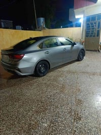 للبيع فورتي 2024 بيهة بس بارد جدااقليل مأشرعليه رادار مامي خلفي توقف ذ...