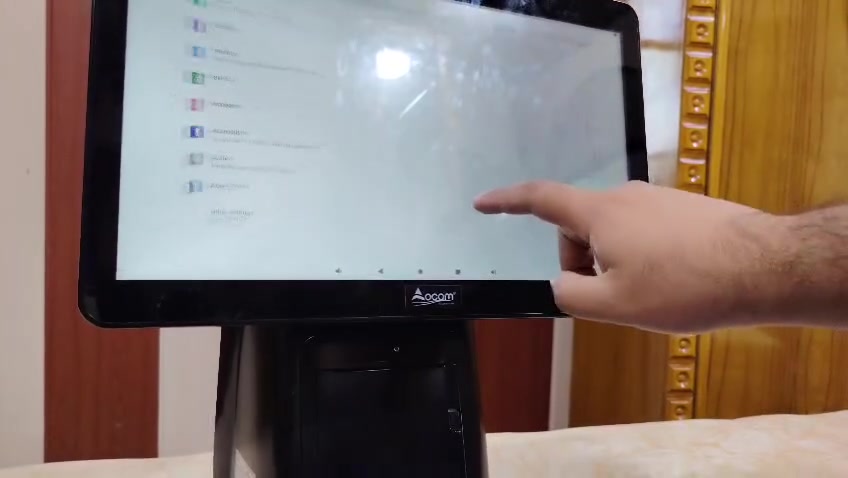 السلام عليكم جهاز كاشير للبيع مع الطابعه والبرنامج بسعر 450 الف اوربي وليس صيني 
المعالج: Rockchip RK3399 (أداء سريع جداً لمعالجة الفواتير).
الذاكرة والتخزين: رام 4 كيكا + هارد سريع جداً 256GB SSD.
الشاشة: 15.6 بوصة لمس بدقة Full HD عالية الوضوح
الطابعة المدمجة: طابعة حرارية احترافية مقاس 80 ملم (ورق عريض).
شاشة الزبون: يحتوي على شاشة خلفية (VFD) لعرض السعر للزبون. 
للتواصل ***********
