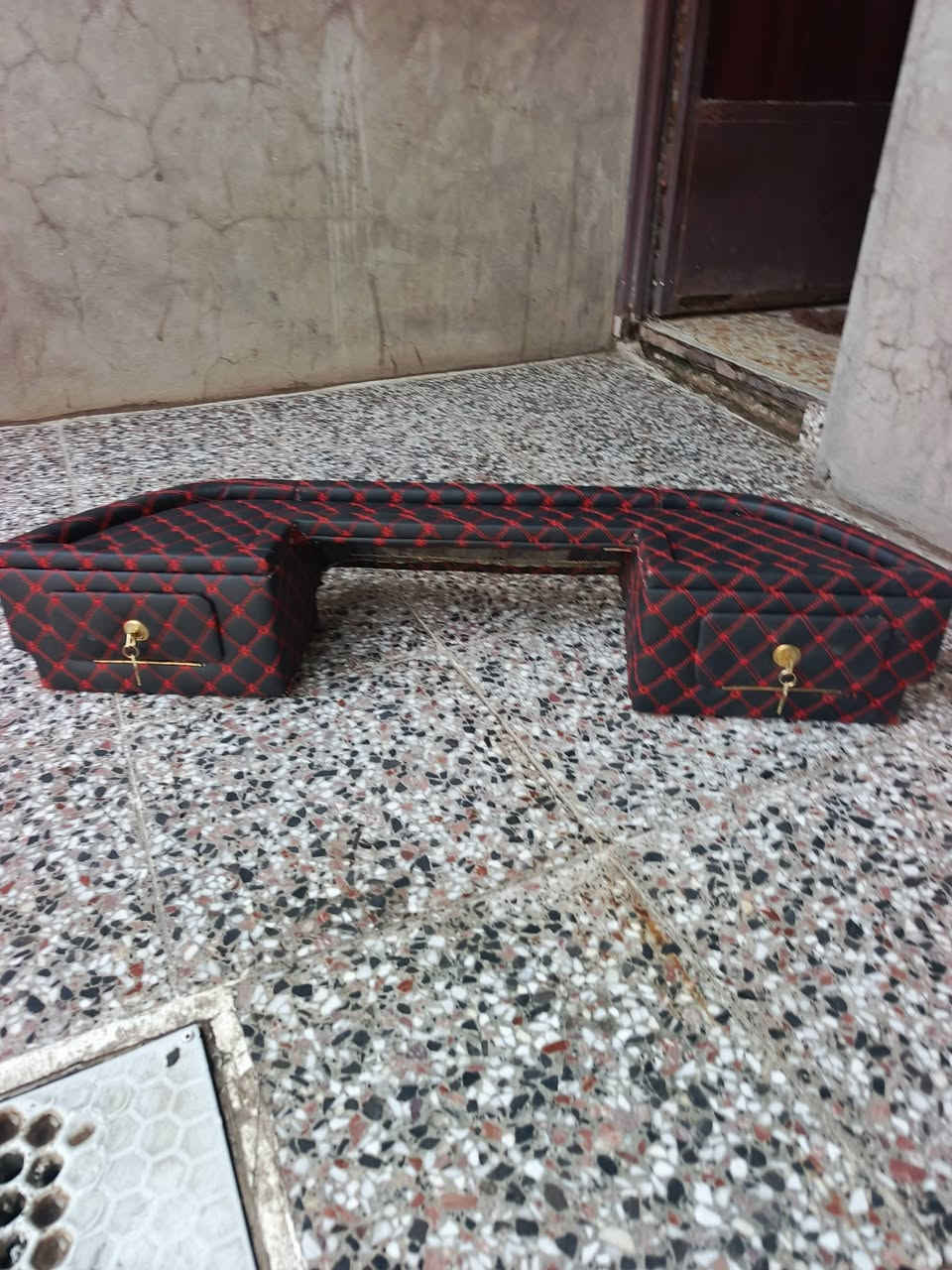 يوجد عمل دشبول حسب الطلب مان وسكانيه وشفل اقجم والبي وفالفو العنوان بغداد المعامل سوق الباويه الاتصال. ***********
