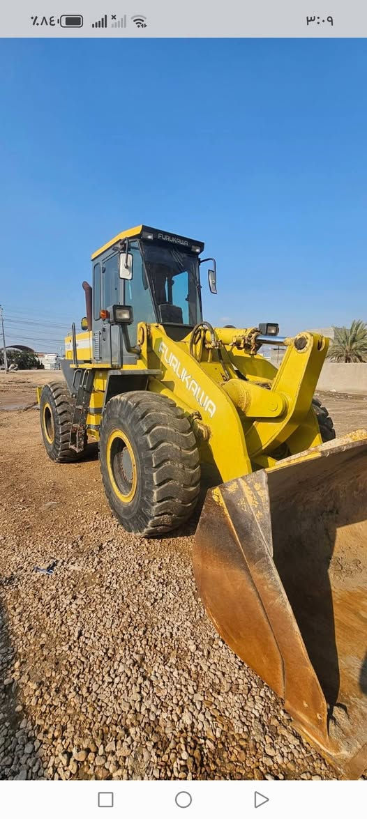 للبيع مكينه فركاوه حجم 335محرك نيسان مكفول كفاله كير ومحرك حداديه شركه موديل 2015العنوان السماوة *********** السعر 275
