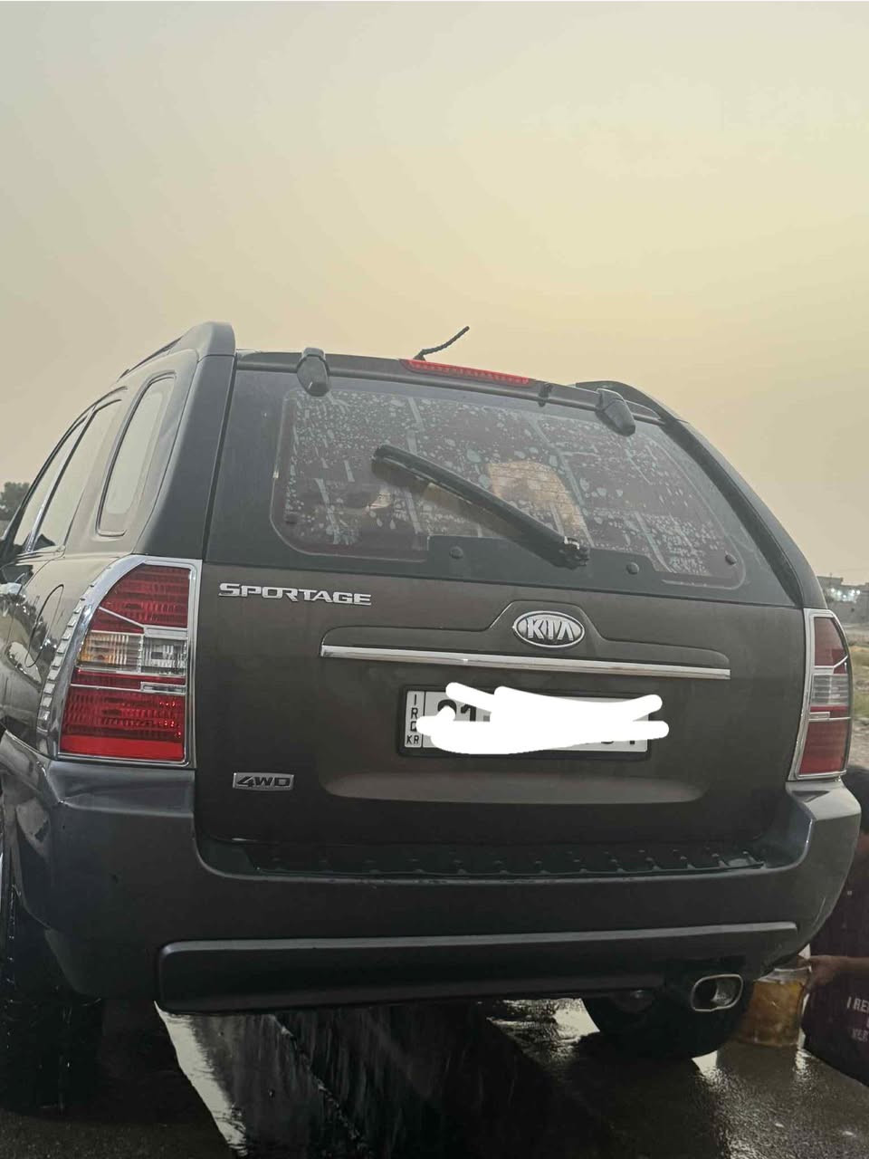 كيا سبورتج موديل ٢٠٠٨ للبيع سياره نظيفه مكفوله من محرك وكير (عادي) وصدر فقط بيها صبغ بابين وجاملغ الخلفي جهة اليمين المكان بغداد للاستفسار الاتصال ع رقم ***********
السعر ٨٠ ورقة
