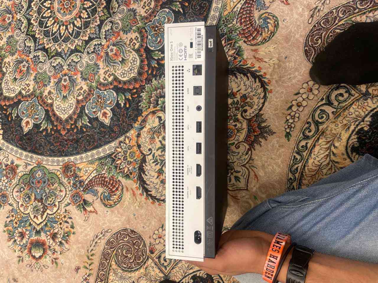 سلام او عليكم اكس بوكس وان اس سعر 200🔒ذاكره 500 النضافه 100/100 ما مفتوح ويا جوستك واير كامل ملحقاته مكاني بغداد حي الجهاد  رقمي *********** واتساب
