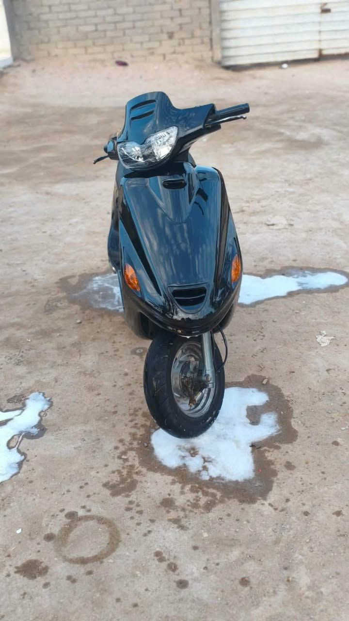 سلام عليكم دراجه فراشه حاويه للبيع كهربائياتهه كلهه شغاله سلف وهندر مكاني بني منصور السعر خاص اي استفسار ع هاذ الرقم ***********🫡
