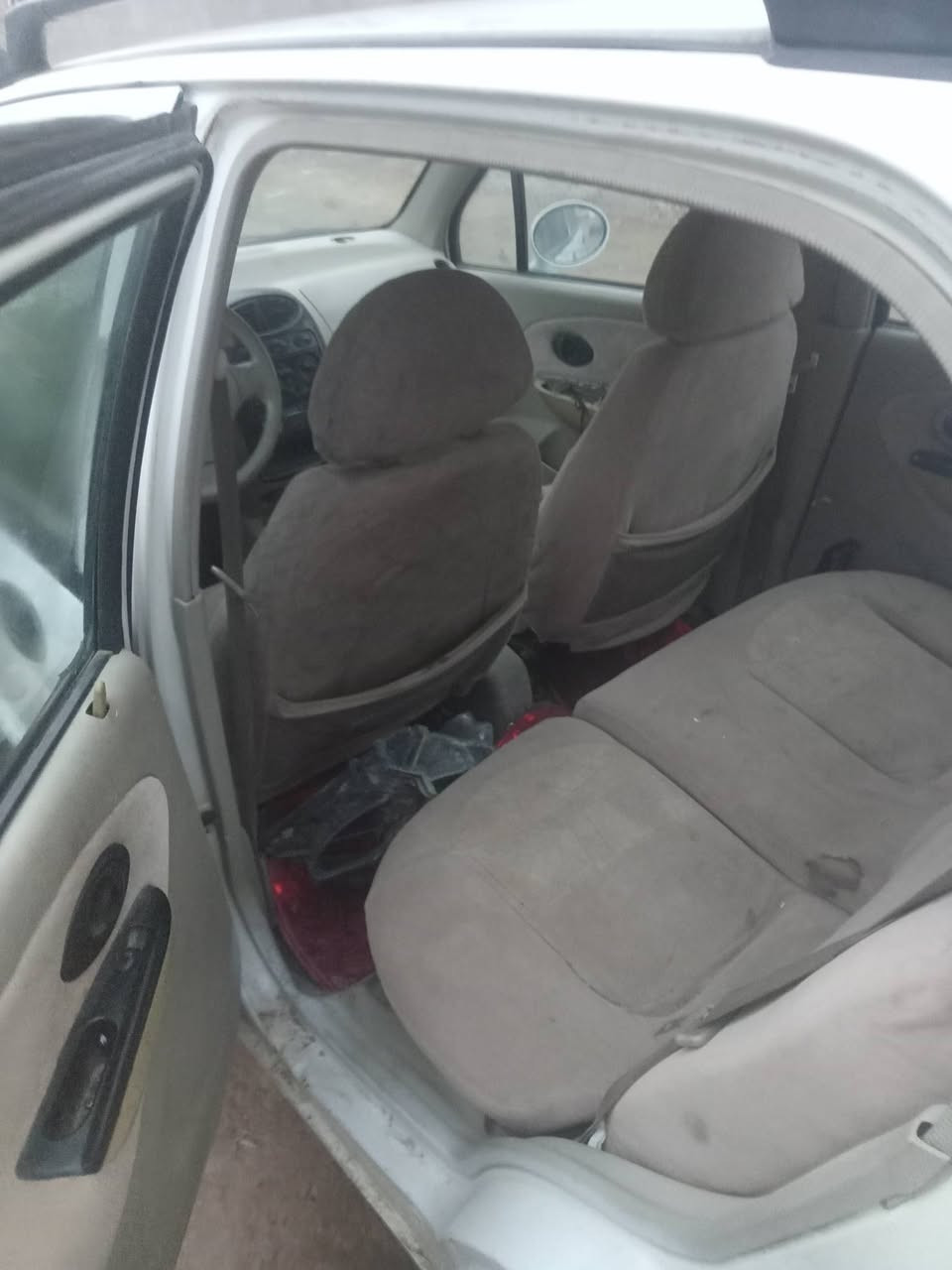 السلام عليكم كيو كيو موديل 2009رقم بغداد سنويه ساقطه تحويل     سياره كشرها حلو تبريد تدفئه نار داخلها كلش حلو عنوان السياره سامراء سعر السياره 22وبيها مجال رقم تيلفون ***********
