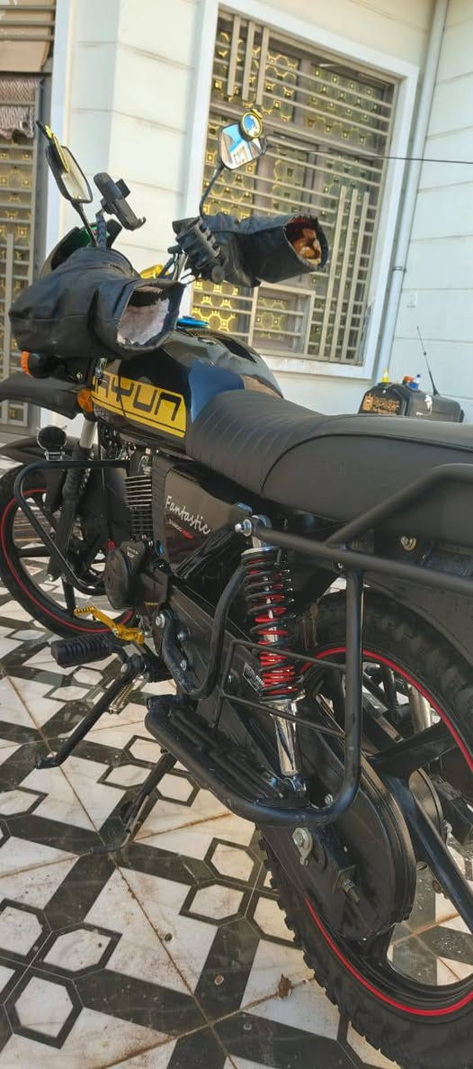 السلام عليكم ورحمة الله 
2025 دايوان جبلي زيرو زيرو 34كيلو ماشيه 
(رقم) سنويه 31 شرط التحويل 
السعر2550 وبي مجال شي قليل 
***********
صلاح الدين تكريت
