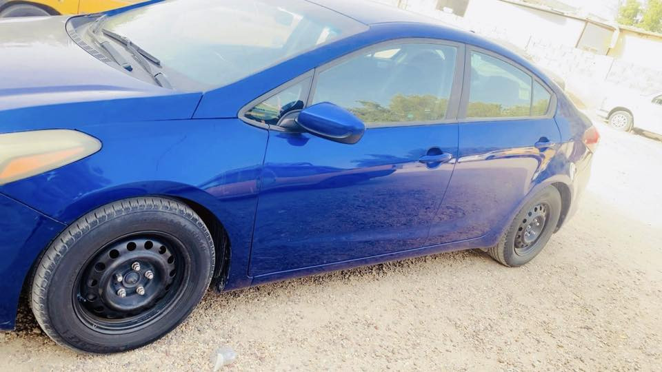 سلام عليكم
كيا فورتي موديل 2018 حادثهه بنيد وجاملغ فقط بدون 

دواخل لغد وشاصي سليم سيارة مال جناي  تجي وتشوف 

بعينك بيع او مراوس بسيارة اعلى ***********
