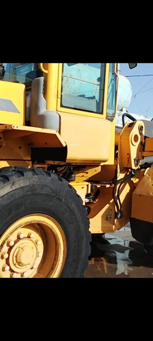 شفل فالفو L70D 
مودیل 2001
رقم و سنویی جدید باسمی 
مکان اربیل 
رقم موبایل
***********
***********
