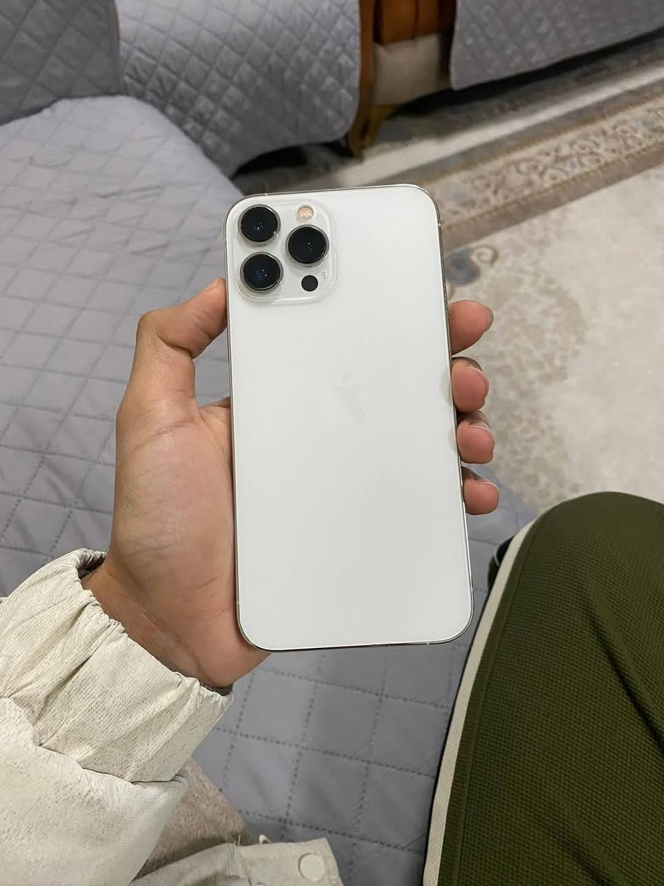 750.000
13 برو ماكس
بطارية 90
ذاكرة 512
كارتون كيبل شحن
وتر برو 
الجهاز امريكي اصلي شرط الفحص والضمان
تواصل واتس اب فقط
مكاني بصرة ماعندي توصيل
***********
