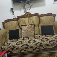 نص تخم • كنب