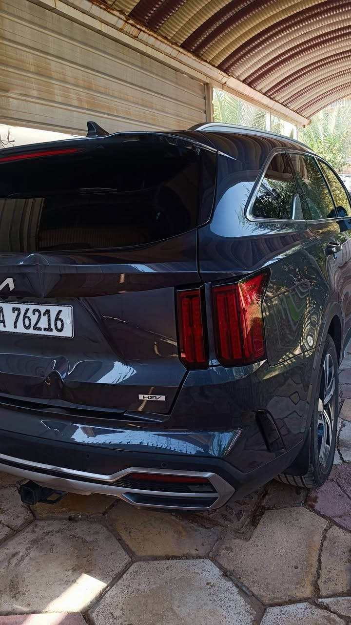 سورنتوا 2023 هايبرد
سيارة فول اقتصادية وقوية وأعلى فئة برستيج 
مواصفاتها فووول للأخير 7 راكب 
كشنات سياحية كهربائية تدفئة وتبريد بالكشنات ستيرن هيتر 
كير ماوس جنطة كهربائية تحديد مسار وانظمة قيادة 
وهواي مواصفات سعرها 235 وبيها مجال بسيط 
حادثها بنيد فقط تاخذها لأي سونار يعجبك 
مكاني ديوانية للاستفسار الاتصال على ***********
