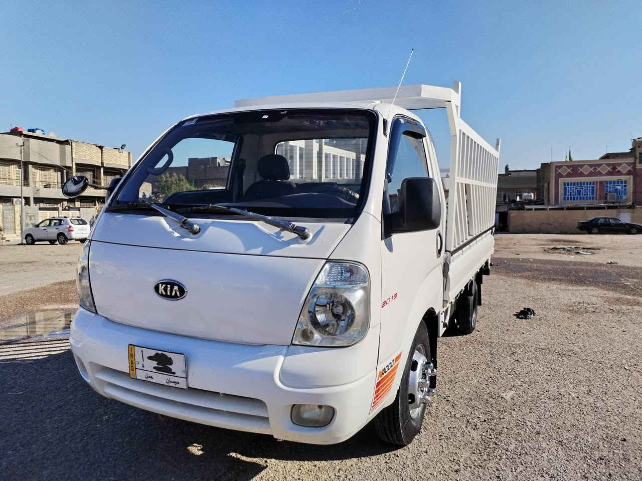 السلام عليكم.  
للبيع كيا فحل.مديل.  2006
رقم ميسان مشروع وطني  . تحويل مباشر. محرك. 4000. مفتوح. لاتبخير ولاتنقيص جديد مكفولة من الضربه  `صدر جديده  شواصي مكفولة، تخم تاير .كهربائيات كله شغاله السعر. 97.ورقه مكاني بغداد.  ه‍.  ***********  .
