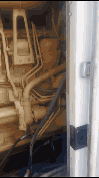 موليدة كتر بلر ٣٥١٦
موديل٢٠١٣ 
ماشية ٦٠٠٠ 
*********** 
مكن اربيل
