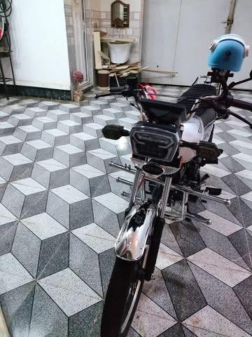 للبيع
سونيك موديل 2025 محرك 200
دراجه نضيفه من كلشي ما ينقصه 
اي شيء ومكفوله من كلشي 
السعر 850 وبيه مجال حلو 
هاذ رقمي ***********
