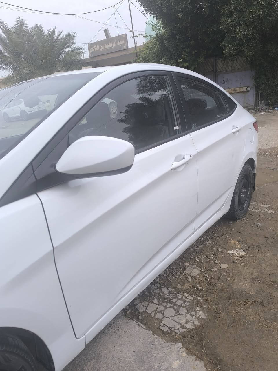 السلام عليكم
هونداي اكسنت 2016 امريكي 
حادثها جاملغ جهة السايق وبنيد محرك 1600 GDI
كير ومحرك مكفولات
سعرها بـ105 وبيها مجال حگ الجية
رقمها بغداد مشروع وطني تتحول بكل المحافظات
مكاني بابل 
للتواصل : ***********
