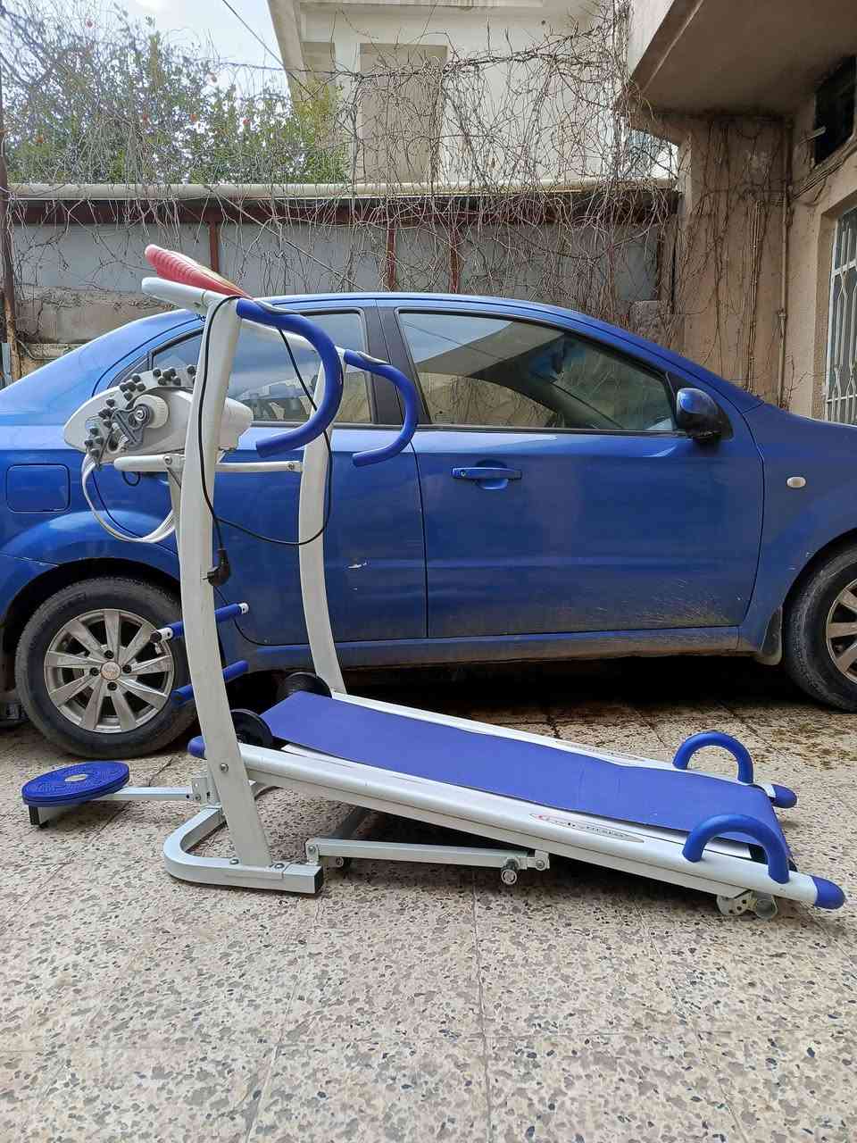 جهاز رياضه قايش ميكانيكي سعر 75 وبي مجال بالجانب الايسر
***********
***********
