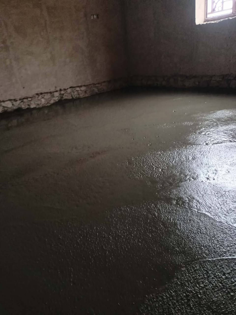 السلام عليكم
جزء من عملنه رصف صب ناعم خشن 
صب حقول دواجن بيوت بيتونات صحيات خارجيه رباطات نكر صحيات 
الي يحب نصبله يتفضل خاص او تصال ***********
