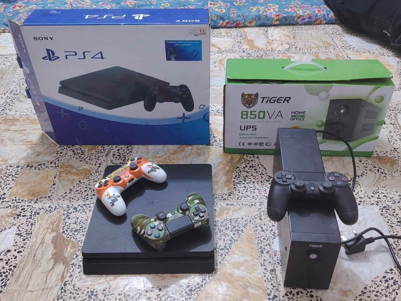 سلام عليكم بلي فور للبيع سلم مهكر هوه وغراضه كامل جديد سعره 300 مكان بغداد الحسينيه شراي ***********
