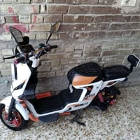 دراجه شحن البيع ٥٠٠ و بيه مجال رقم 07826399267 واتساب