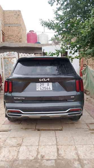 سلام عليكم سورنتو للبيع 23وارد امريكي بعدهي جديده ستوه ماشيه 35 المكينه 4سلندر جديده مكينته الشراي بي خير ويدلل الستفسار ***********
