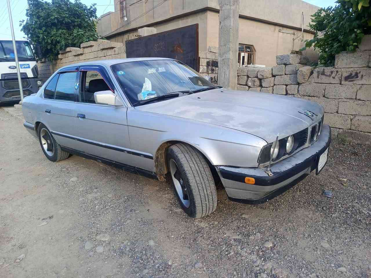 BMW520
مكينه 525 مسكر كير عادي 
مشروع وطني وكالة وتحويل سنوية للـ2027  السعر 32 وبيها مجال
/*********** مكاني صلاح الدين الشرقاط
