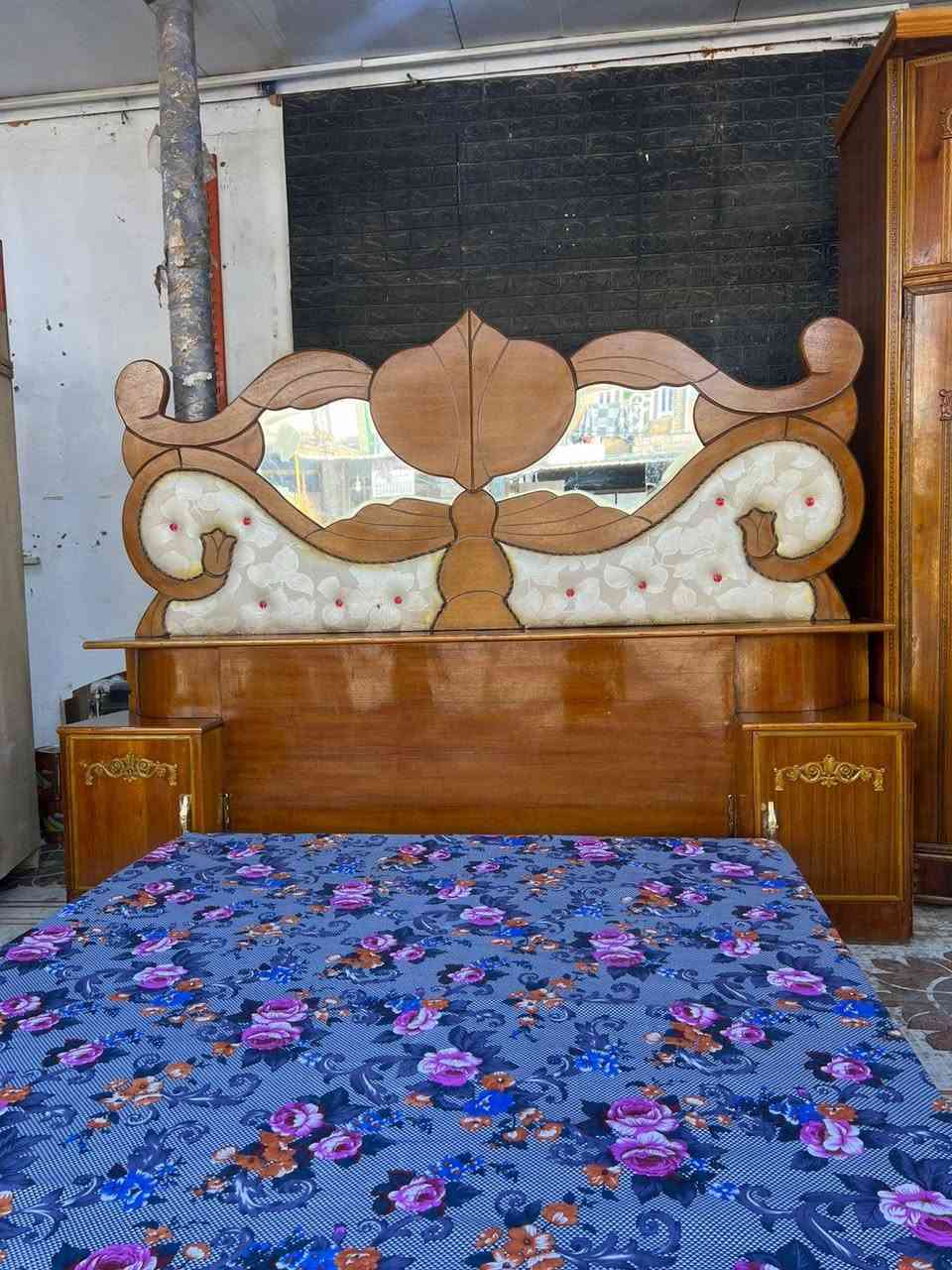 غرفه نوم ام السته طابقين داخل وخارج صاج ضهر جرجوبه زاويه كنتوري دنك زان عنوانه كوت حي الجهاد شارع النجارين نجارة ومعرض الحجامي الاتصال او مراسلة الصفحه ***********
