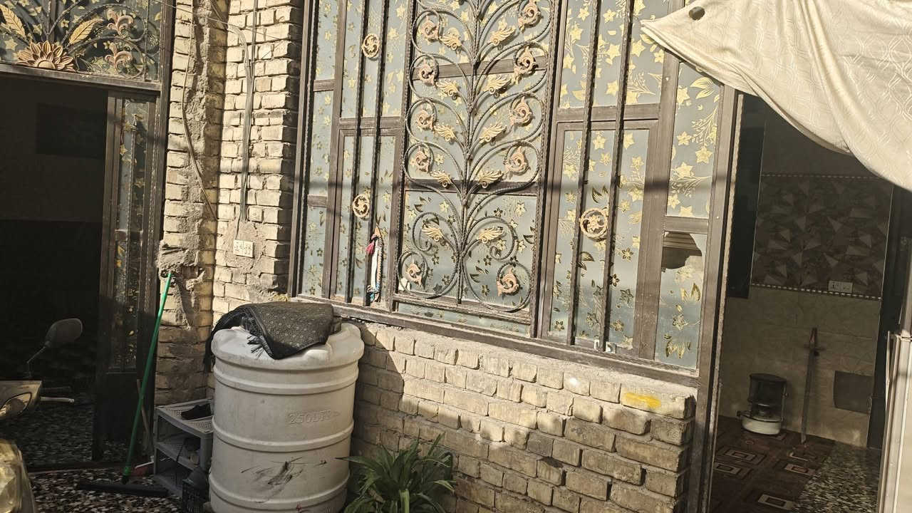 بيت للبيع الدسيم السيطره الرئيسيه قريب ع الشارع موقع مميز بناء حديث 160 متر 
***********
