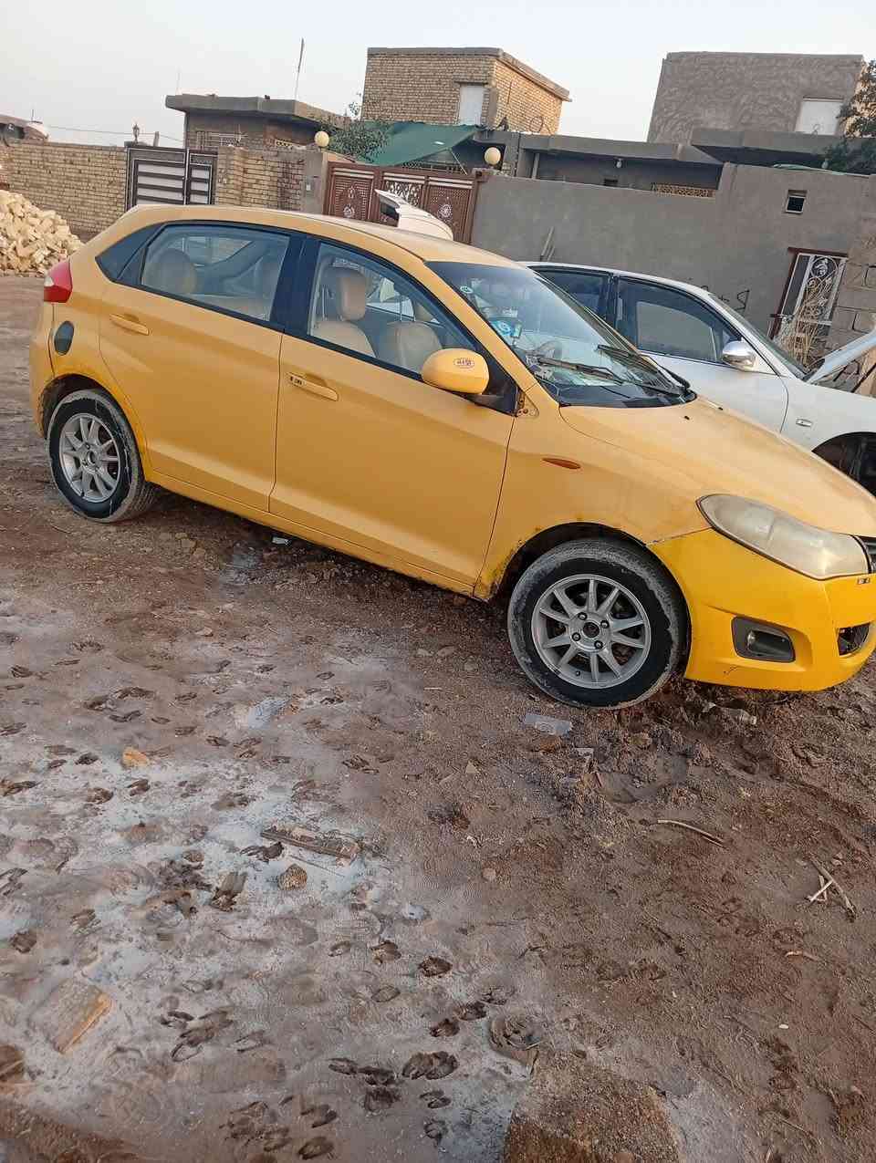 شيري فلاوين للبيع موديل 2013 تبريد شغال بسمي  مشروع وطني رقم ذي قار
مكان سياره واسط الكوت سعر 30وبيهه مجال رقمي  ***********
