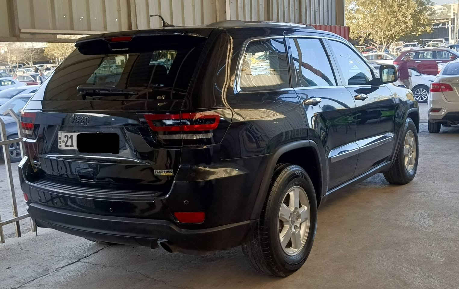 جيب لاريدوا موديل 2011 سيارة بدون صبغ وبدون تبديل فقط شبر تعديل بارد بل هلال جاملغ امامي ماشيه 150mi سنويه وهزة جديد وبأسمي كير محرك بدون عيب محرك 3600 سعرها 168 ومكاني كركوك


**إذا كنت صاحب هذا الإعلان وتريد حذفه لأي سبب، رجاءا أرسل رسالة إلى الدعم الفني**