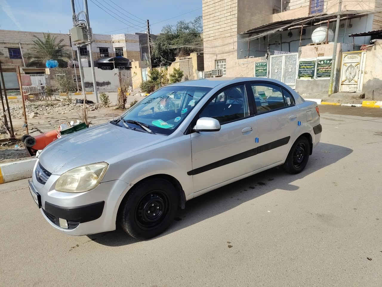 كيا ريو ٢٠٠٩ رقم بصره انكليزي بيه جراد والصوره واظحه سياره خيرمن الله تجي وتشوف بعينك
٨٣وبيه مجال للشراي
***********
