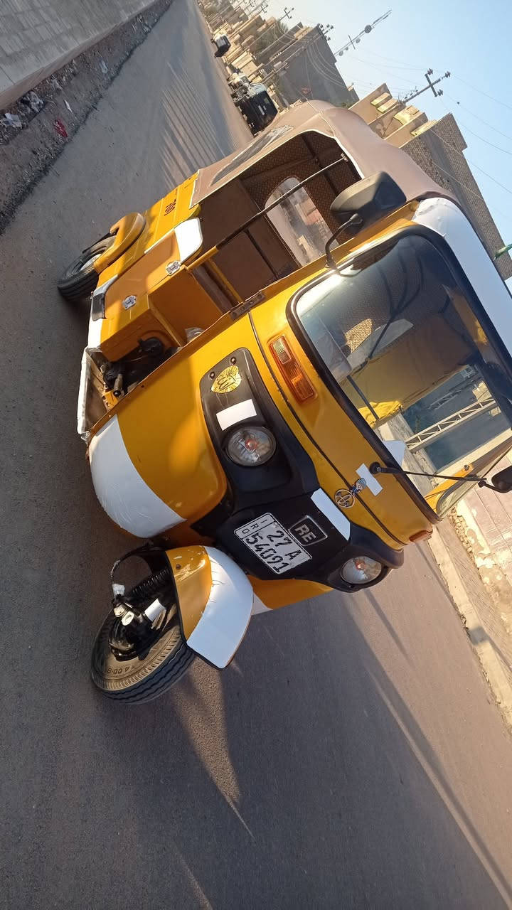 تكتك 18 مراوس ب tvs العنده 21 او 20 اراوسه  هذا رقمي *********** رقم وسنويه  انكليزي
