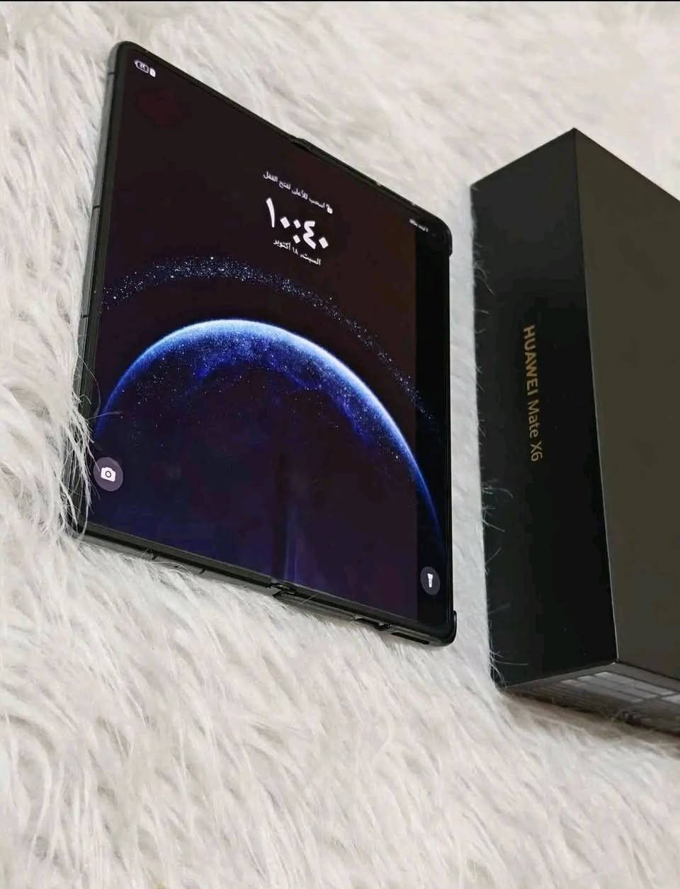 سلام عليكم اخوان جهاز هواوي HUAWEI Mate X6 احدث جهاز فولد عند هواوي بلمواصفات والمكانيات العملاقه نسخه عالميه 512_16 نضافه الجهاز 100_100  كامل ملحقاته كفر ولاسق للشاشتين وكارتون عدا الشاحنه جهاز مكفول من الخلل او الضرر عدا (نقطه سواد بطرف شاشه لا مابين ولا ماثر )اخواني تحب تعرف مواصفات جهاز موجود ع اليوتيوب ناشر حسين الجزائري علما سعر الجديد العام (مليونين و٤٩٠ الف ) للبيع بسعر ٧٧٥ الف فقط او المراوس مكاني بغداد مدينه الصدر توصيل ماعندي للاستفسار اخاص او وات ساب ***********
