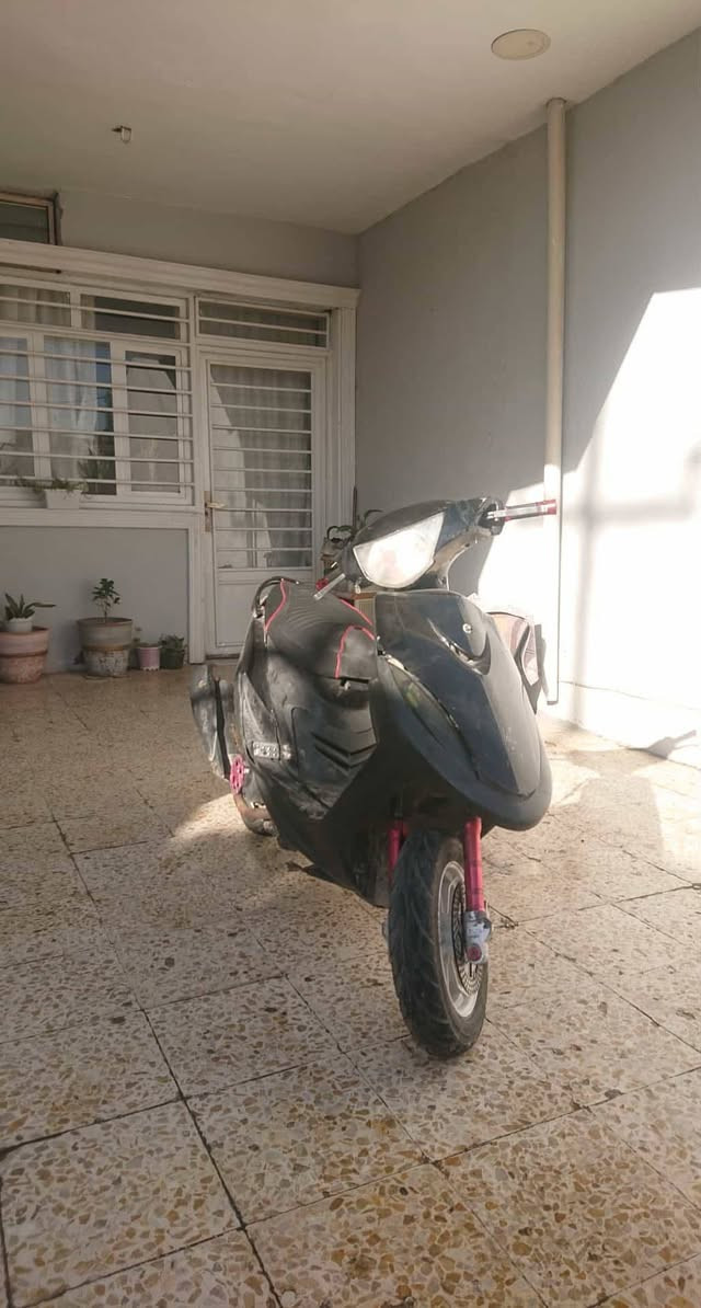 دراجة ماكس للبيع بوشة 49 مكينة مكفولة كلجات رياضي بيها تزويد كرزي مابيها اي مكاني بعقوبة السعر خاص ***********
