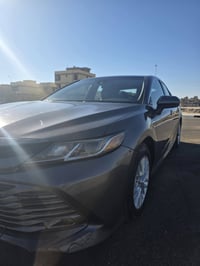 كامري هايبرد • ٢٠٢٠ • ٩٠٠٠٠ كم