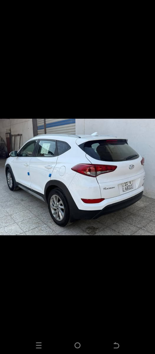 سلام عليكم ورحمت الله وبركاته من رخصت الادمن المحترم توسان لبيع موديل 2018وارد امريكي حادث موضح بل صور اثر الحادث كير ومكينه مفتحوحات السياره جاهزه من كلشلي ماشيه 97 تبريد شغال تايرات نضيفه رقم بغداد بسمي تحويل ثاني يوم سعر 146مكان السياره بغداد جميله للاستفسار رقم الهاتف ***********
