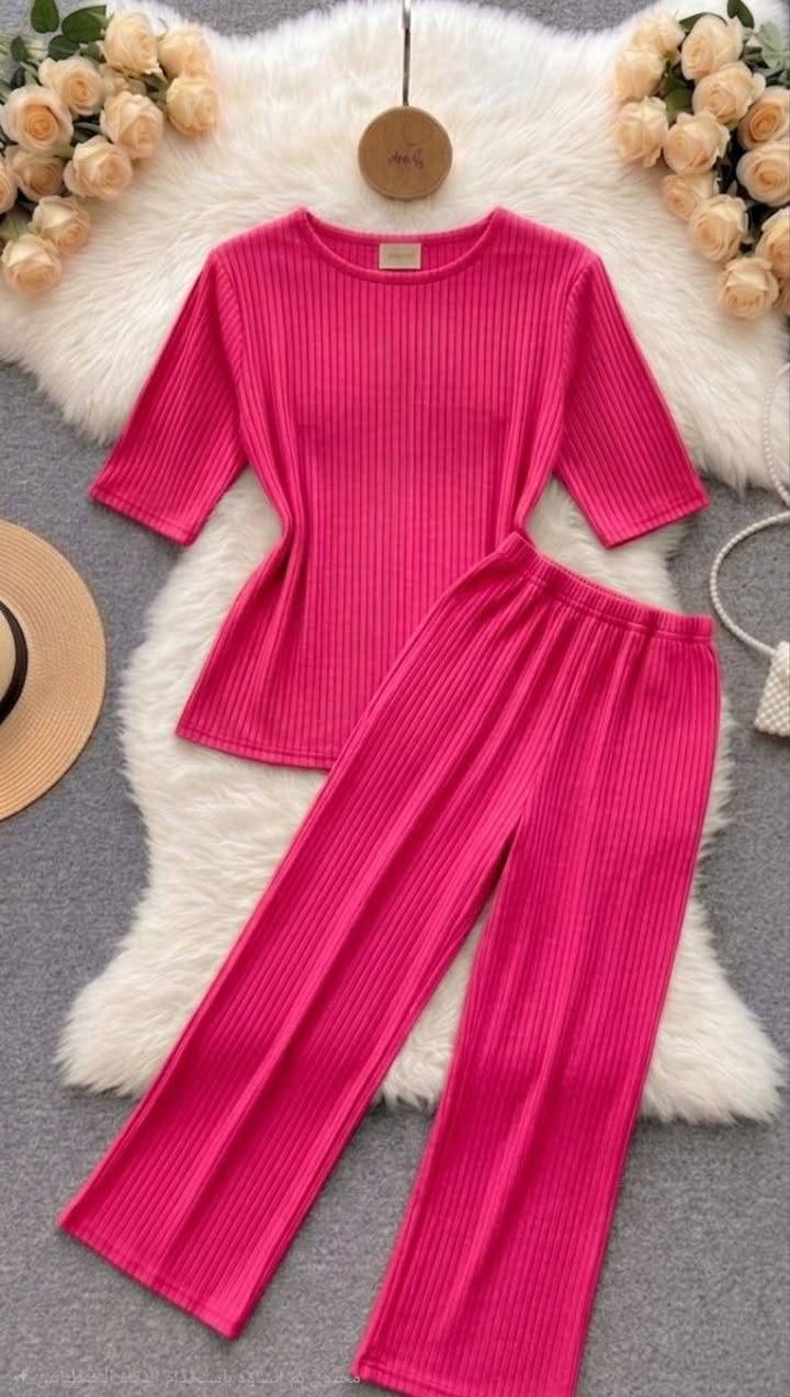 تراك نسائي تركي قياس خاص 🇹🇷
الخامة: فانيلا محززة، زبدة باردة وناعمة 🔥
طول البدي شرعي 85 سنتيمتر
المقاسات: 50، 52، 54، 56
تلبس من وزن 100 إلى 150 كيلوجرام
تتوفر بألوان مميزة وجميلة 😱
 سعر الدرزن: (90) ألف التوصيل (5)


**إذا كنت صاحب هذا الإعلان وتريد حذفه لأي سبب، رجاءا أرسل رسالة إلى الدعم الفني**