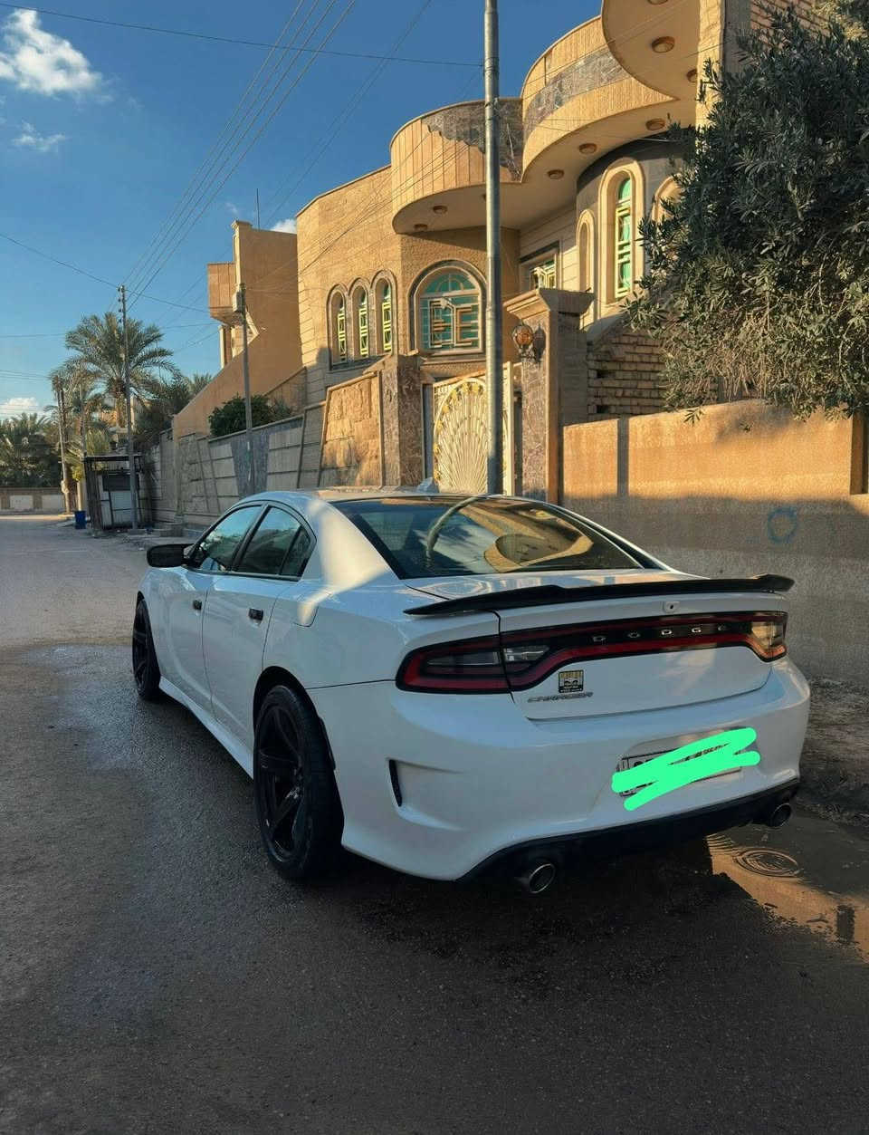 للبيع بدون مراوس
جارجر موديل 2016 اصل حره سنويه جديده 
بيه صبغ باب السايق وجاملغ امامي جهة السايق وتكحيلات
كشن جلد كهرباء شاشه جبيره تبريد حداديه فول
سعر ١٧٨ وبيه مجال للشراي 
رقم ذي قار دولي مكانه ناصريه مركز
*********** واتساب
