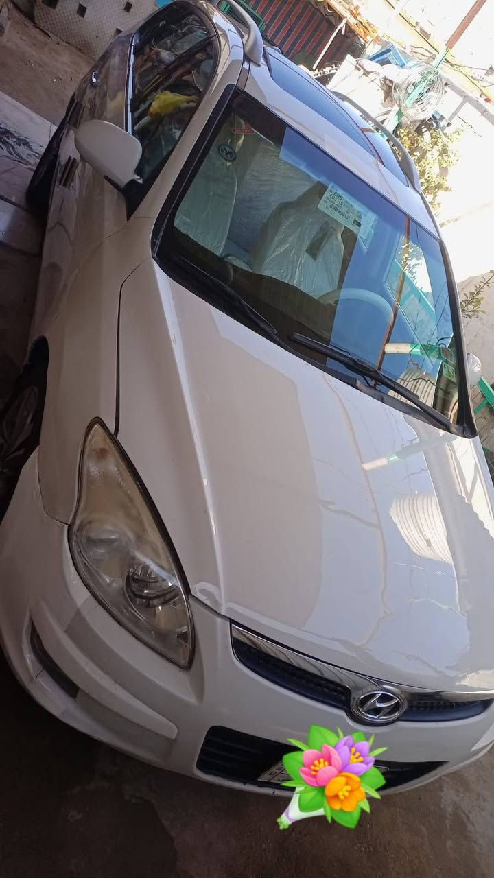 سلام عليكم انترا ستيشن 2012 رقمها بغداد مكينه 2000 المراوس باصفر حسب القناعه والبيع سعر 85 العنوان بغداد قرب بسمايه الاتصال ***********
