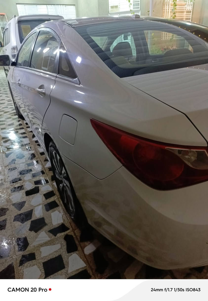 السلام عليكم
للبيع سوناتا
رقم اربيل انكليزي الجديد هزه أو فحص جديد اتريد تحويل اتريد وكاله ثاني يوم
مديل 2013  شكل  14 موصفات الشركه العامه
محرك 2400
كير 6 نمر
شفتات ستيران
كشن كهربائي
ويل كب كروم
تبريد قطعتين
تحكامات السياره جاهزه كير محرك حديدي تبريد كله جديد
مكان السياره نجف السونار مرفق بلمنشور 
السعر  128 اوبيه مجال


**إذا كنت صاحب هذا الإعلان وتريد حذفه لأي سبب، رجاءا أرسل رسالة إلى الدعم الفني**