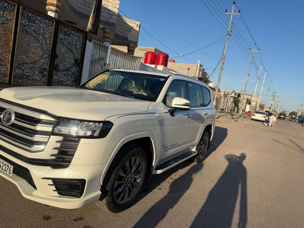 السلام وعليكم لاندكروز موديل 2024 ساز لمتد  توين تيربو فول مواصفات ماشيه 45 الف رقم اربيل بسم شريكه لؤلؤ العتماد وكاله بسمي سياره كفاله عامه من دعاميه لدعاميه
الهاتف ***********
