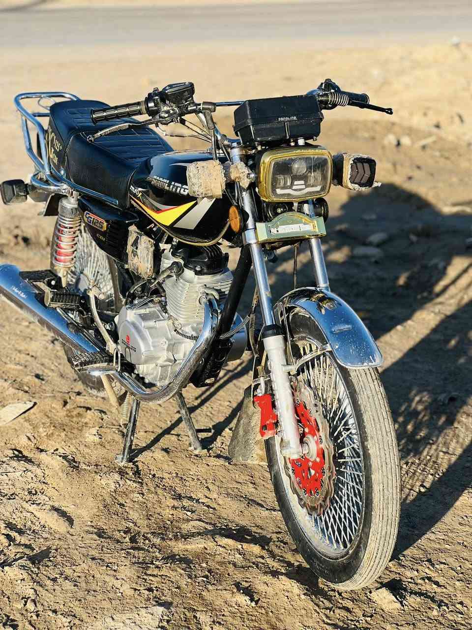 سلام عليكم دراجه  تايكر مكفوله  موديل 2025وسعر خاص ***********
