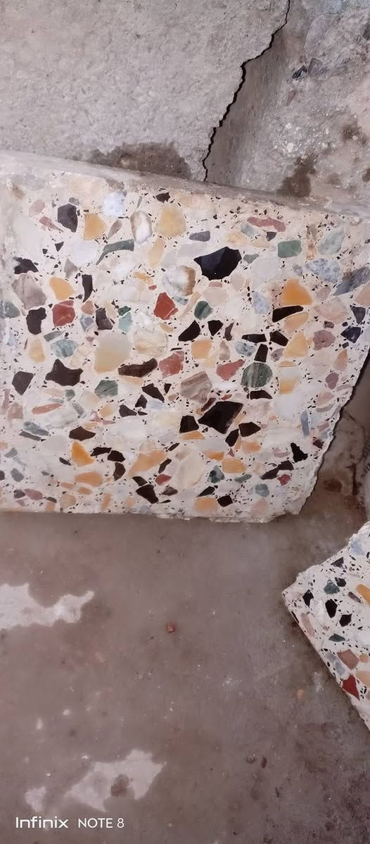 كاشي مستخدم كلش نضيف لونه ماجارد لعدد 44 لسعر40وبي مجال


**إذا كنت صاحب هذا الإعلان وتريد حذفه لأي سبب، رجاءا أرسل رسالة إلى الدعم الفني**