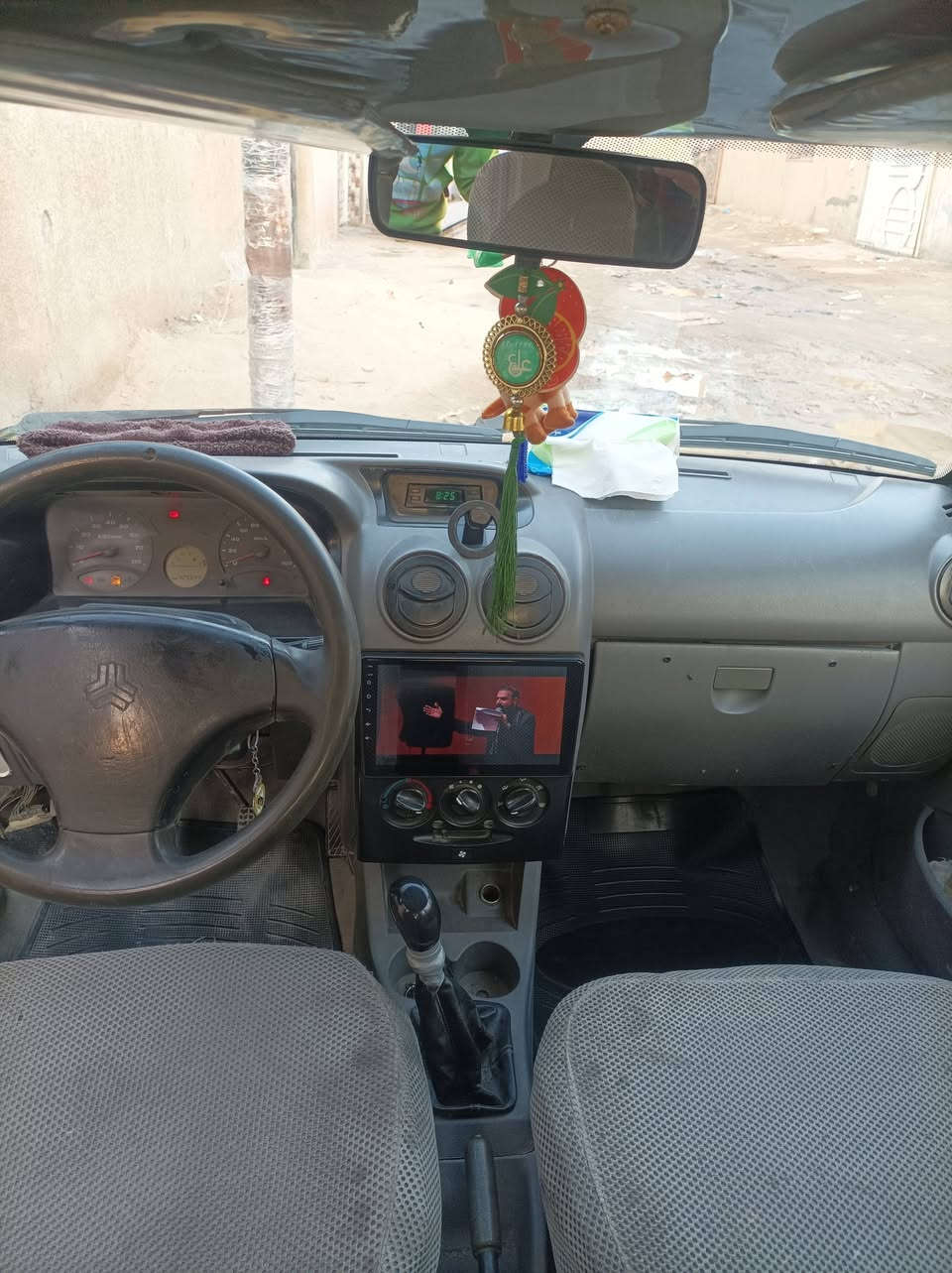 السلام عليكم من رخصه مدير الكروب سايبه رقم كربلاء منغولي مديل 11راعيهة جاري السياره مصبوغه عام بس بيهة طخه بل جنطه اموضحه بل صور امعمره بعد بس ترش مكينه جديده عير ادرايمات جدد تخم تاير جديد سياره مال جناي جاهزه السعر 29 او بيهة مجال حك الجيه الرقم ***********   مكاني كربلاء
