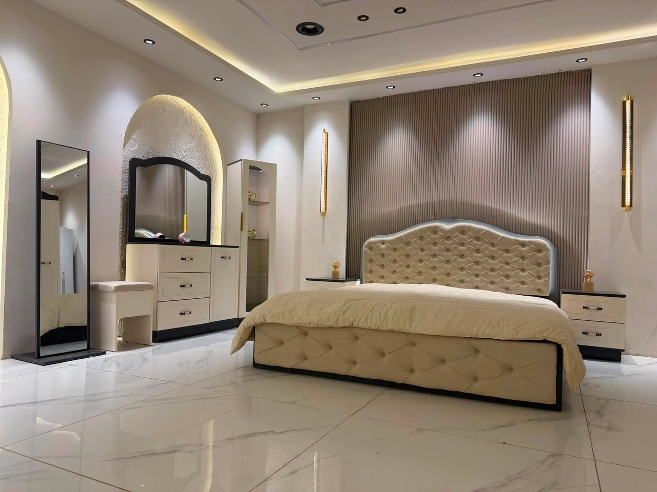 #اختار_غرفة_نومك_بسعر_الجملة

تم وصول موديل اوليسا (9 قطع)

بسعر : مليون و260 الف💸💸

🚛🚛 متوفر توصيل كافة المحافظات 

للحجز او الاستفسار : ***********
